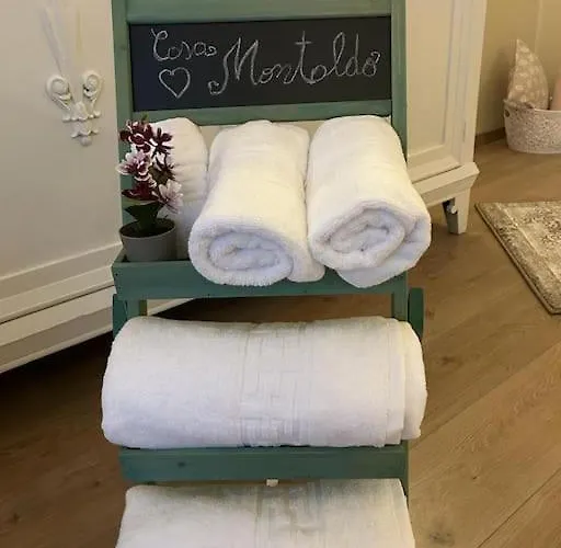 Montaldo Apartment *